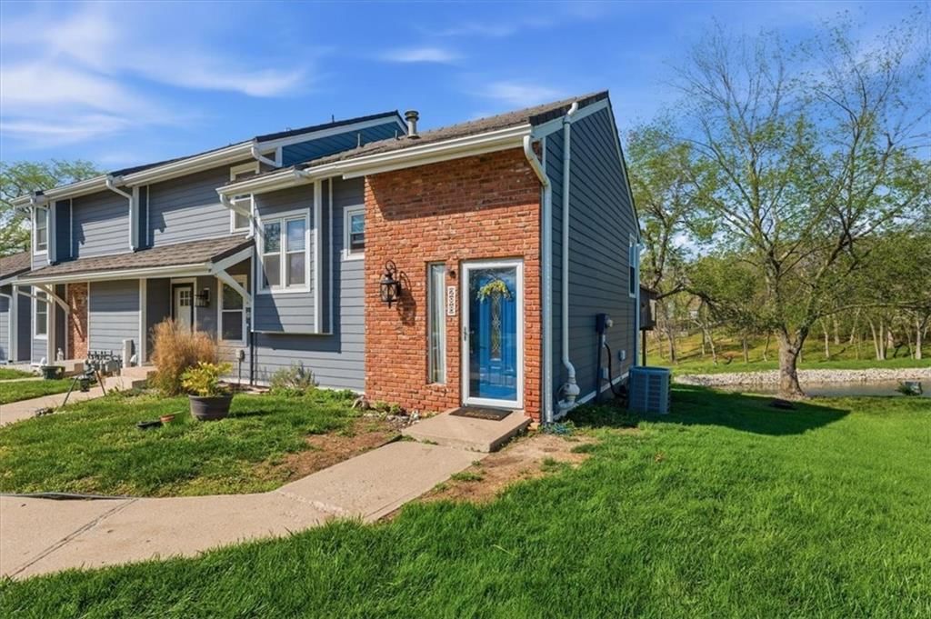 288 NE Bayview Drive — photo 2
