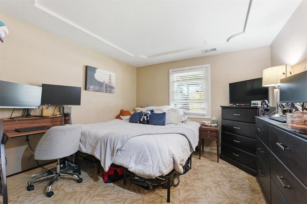288 NE Bayview Drive — photo 18