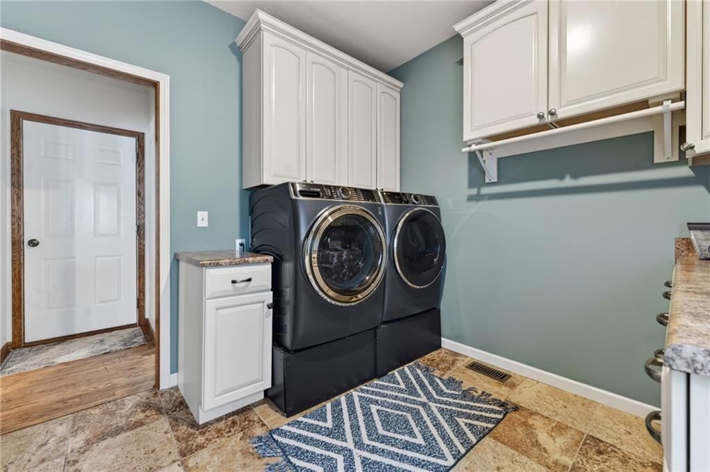 905 Florence Avenue — photo 20