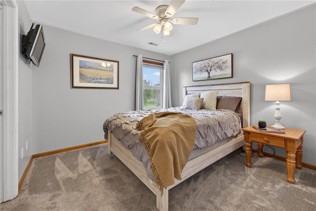 905 Florence Avenue — photo 37