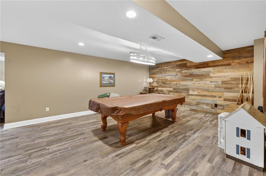 905 Florence Avenue — photo 46
