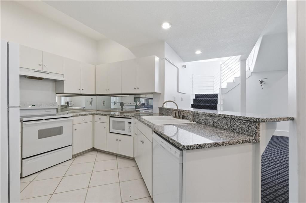 16370 NW 130th Terrace — photo 56