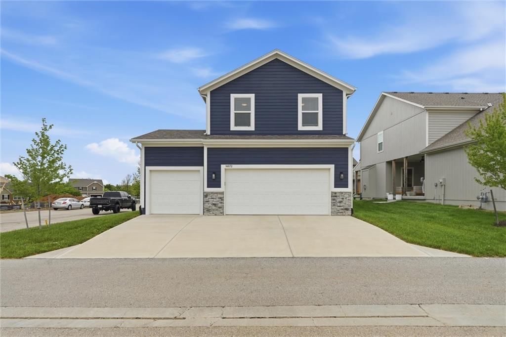 16872 W 164th Terrace — photo 37