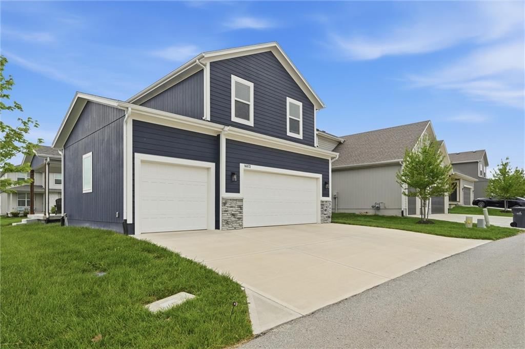 16872 W 164th Terrace — photo 38