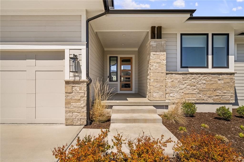 12402 W 170th Terrace — photo 3