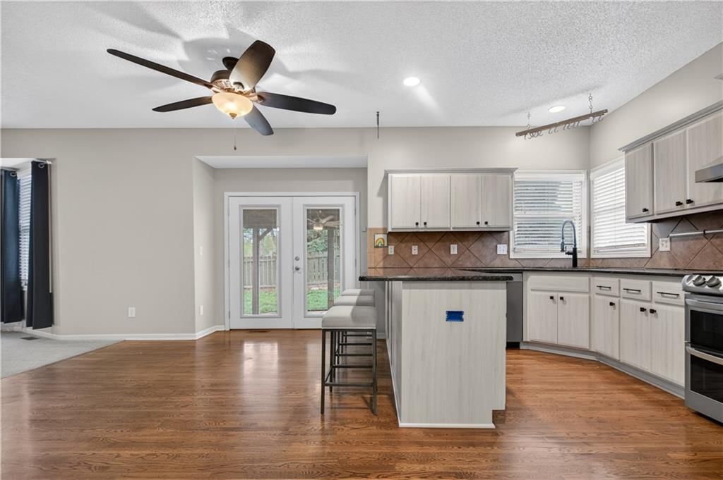 16212 S Bradley Drive — photo 10