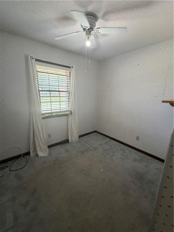 Photo 17 of 22 - 2607 NW Powderhorn Drive, Kansas City, MO 64154