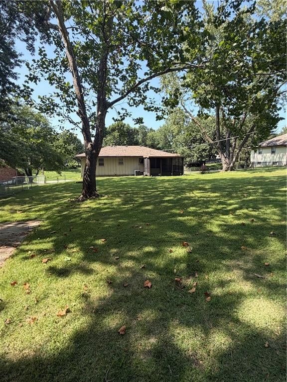 Photo 19 of 22 - 2607 NW Powderhorn Drive, Kansas City, MO 64154