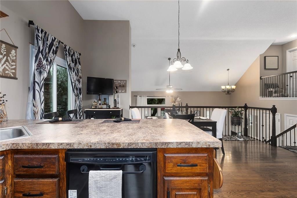 1550 Dover Court — photo 11