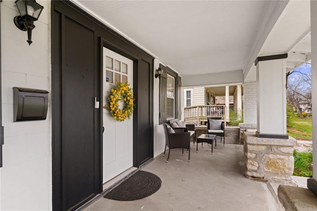 1845 Oakland Avenue — photo 3