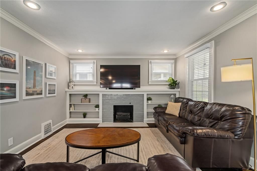 1845 Oakland Avenue — photo 13