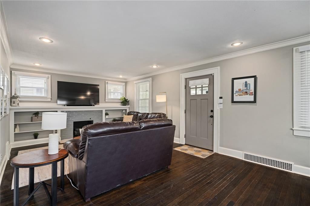 1845 Oakland Avenue — photo 14