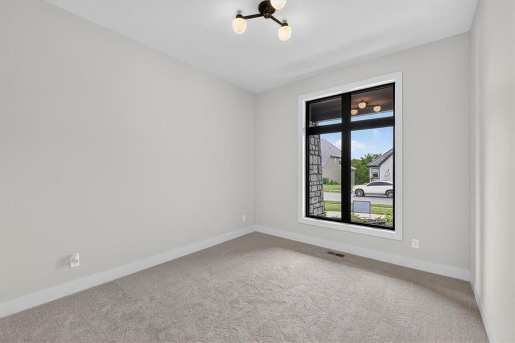 7016 N Beaman Avenue — photo 82