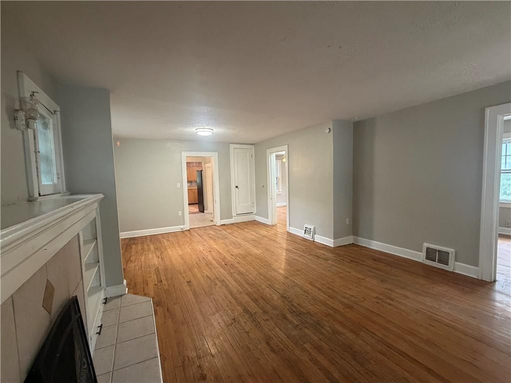 918 S Liberty Street — photo 3