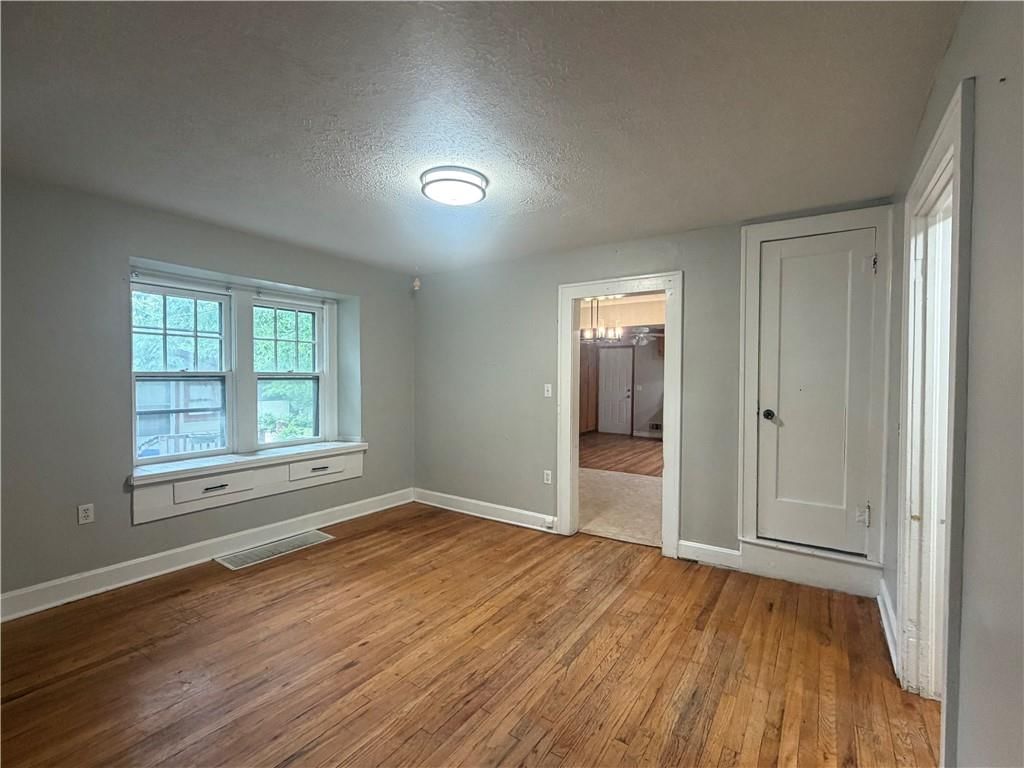 918 S Liberty Street — photo 5