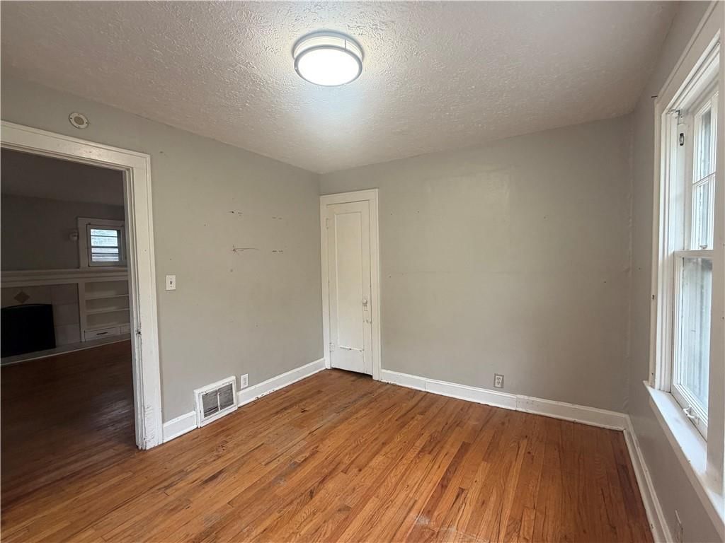 918 S Liberty Street — photo 13