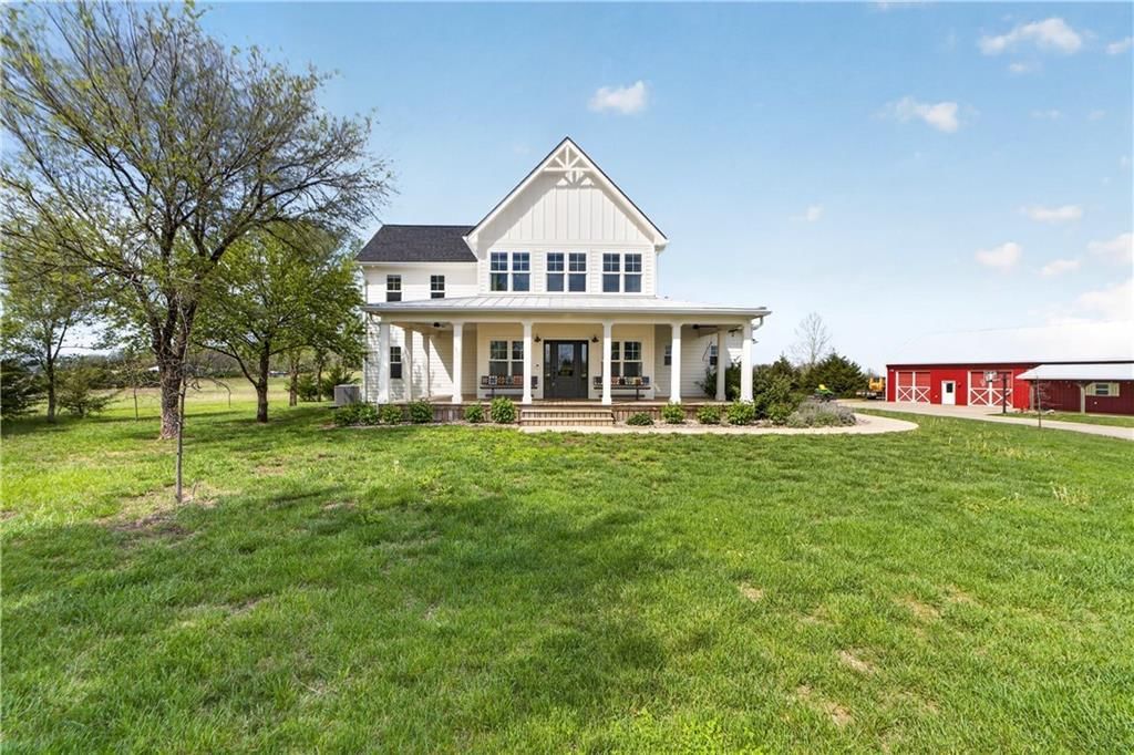 17270 Stillwell Road, Bonner Springs, KS