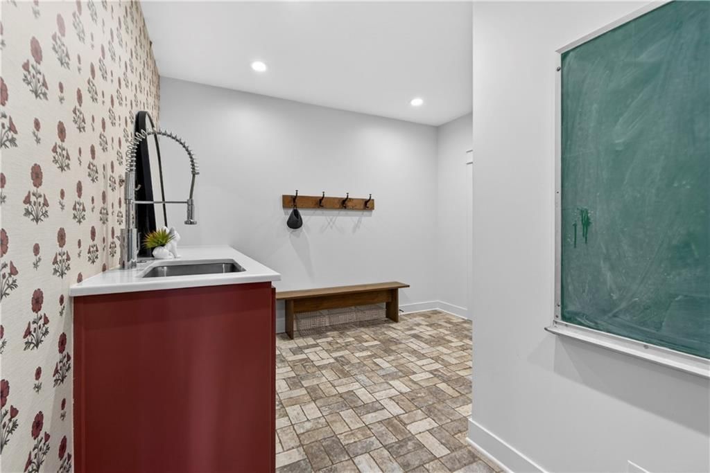 17270 Stillwell Road — photo 33