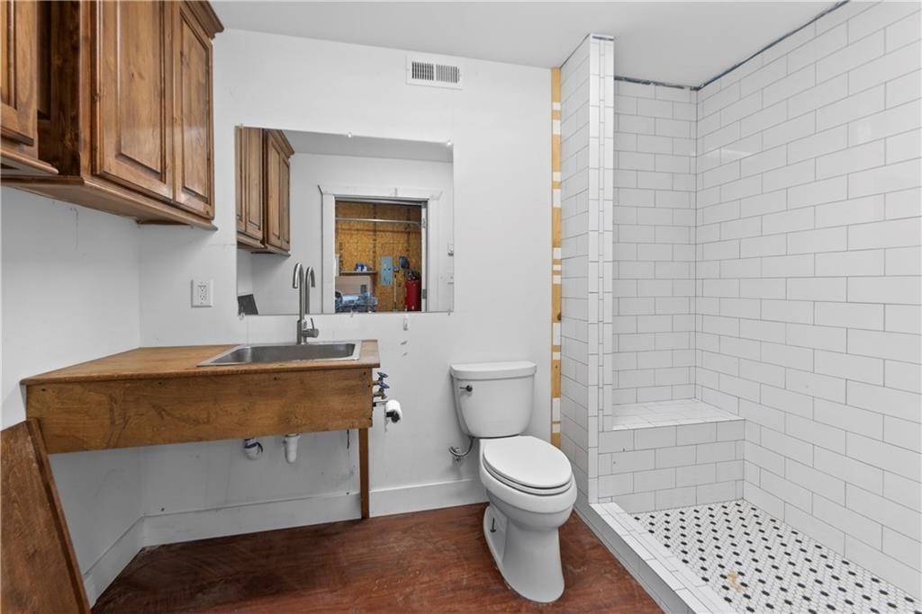 17270 Stillwell Road — photo 73