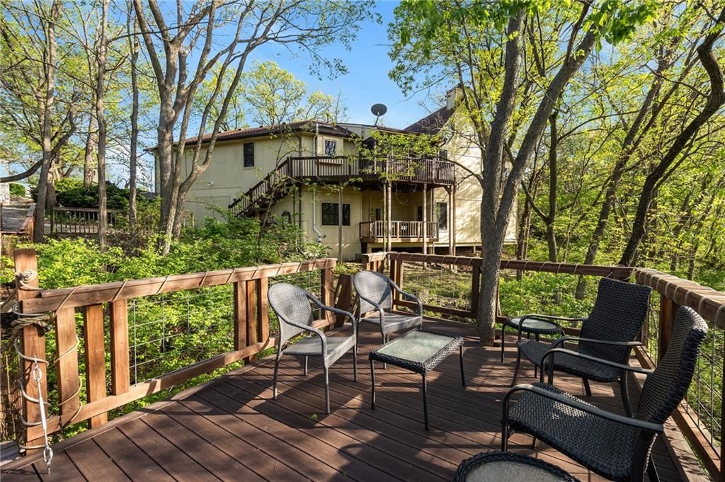 7206 Larson Avenue — photo 11