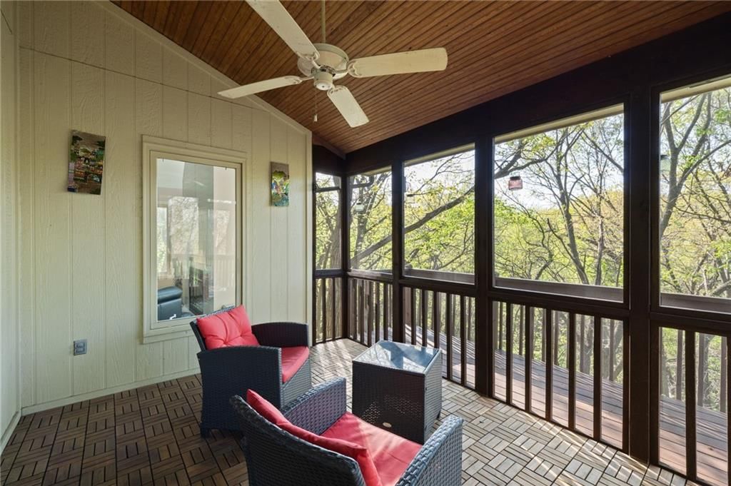 7206 Larson Avenue — photo 37