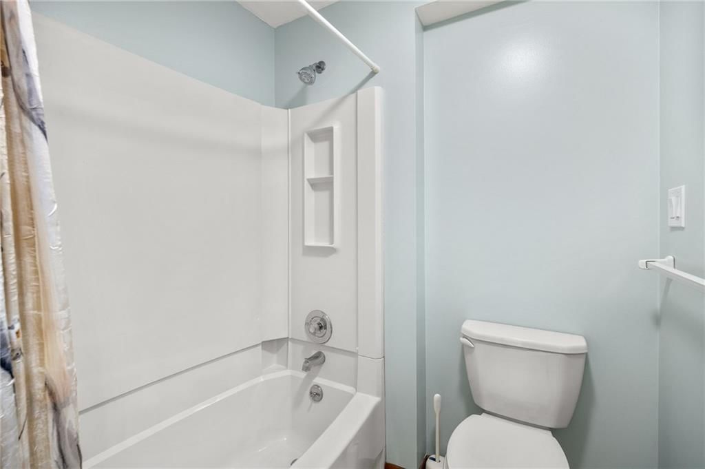 7206 Larson Avenue — photo 45