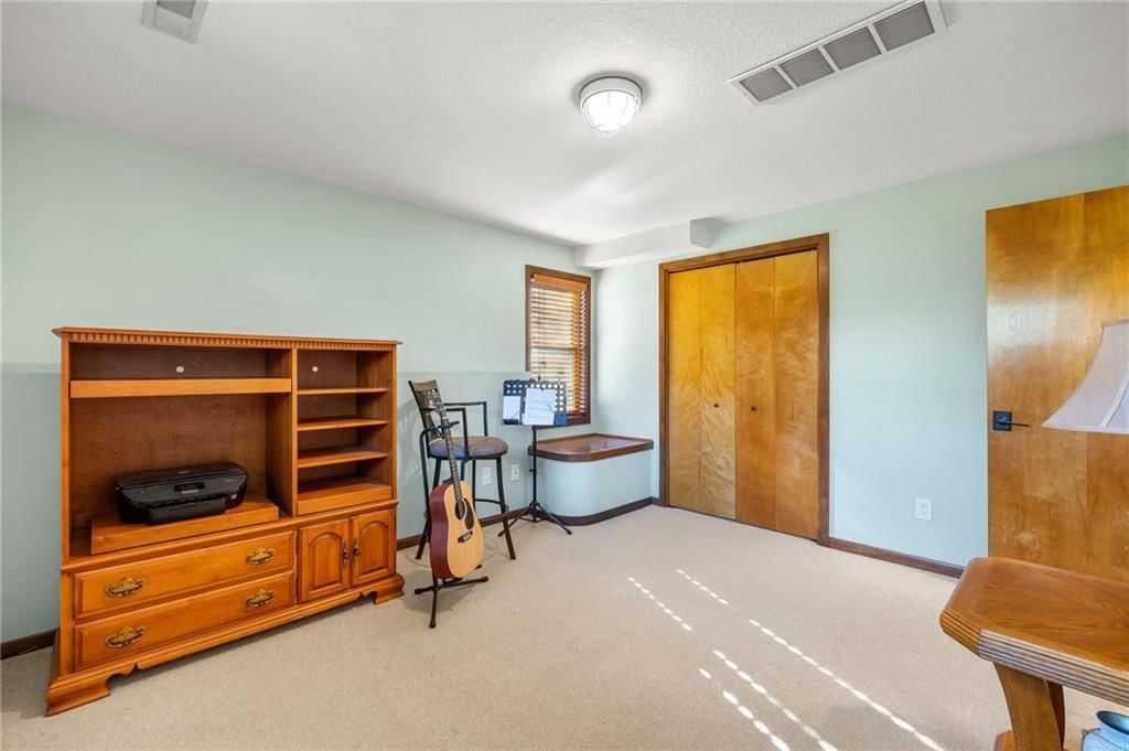 7206 Larson Avenue — photo 47