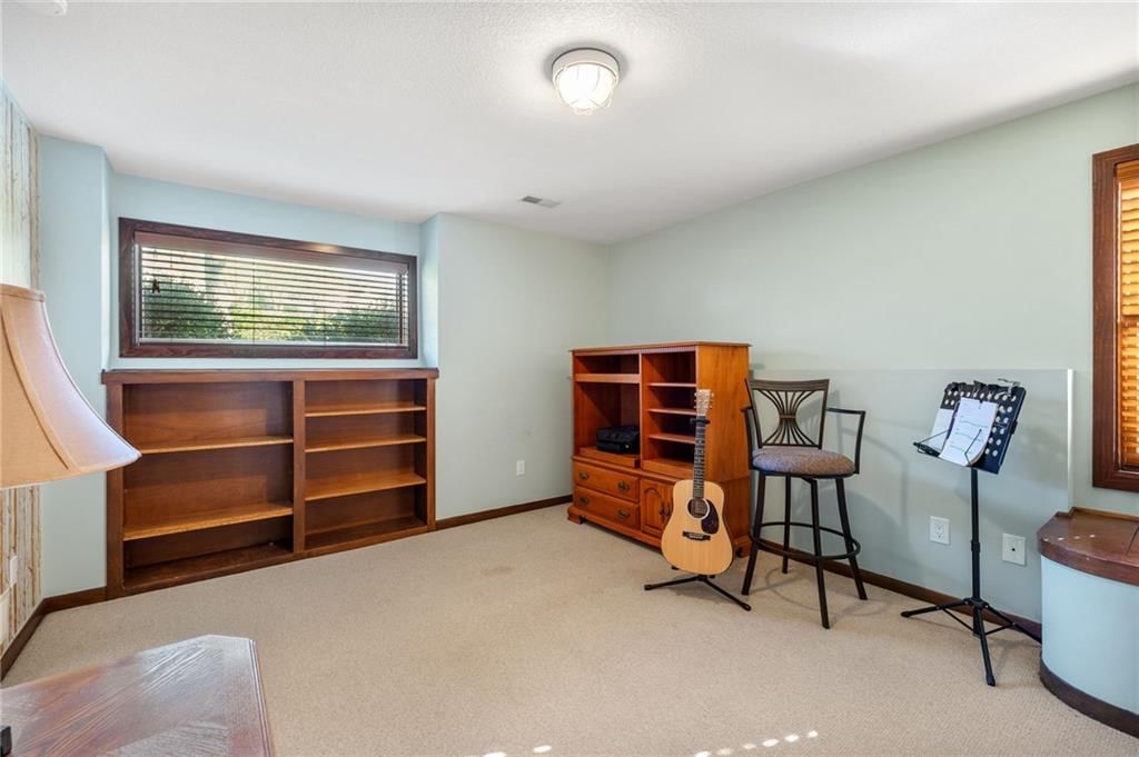 7206 Larson Avenue — photo 48
