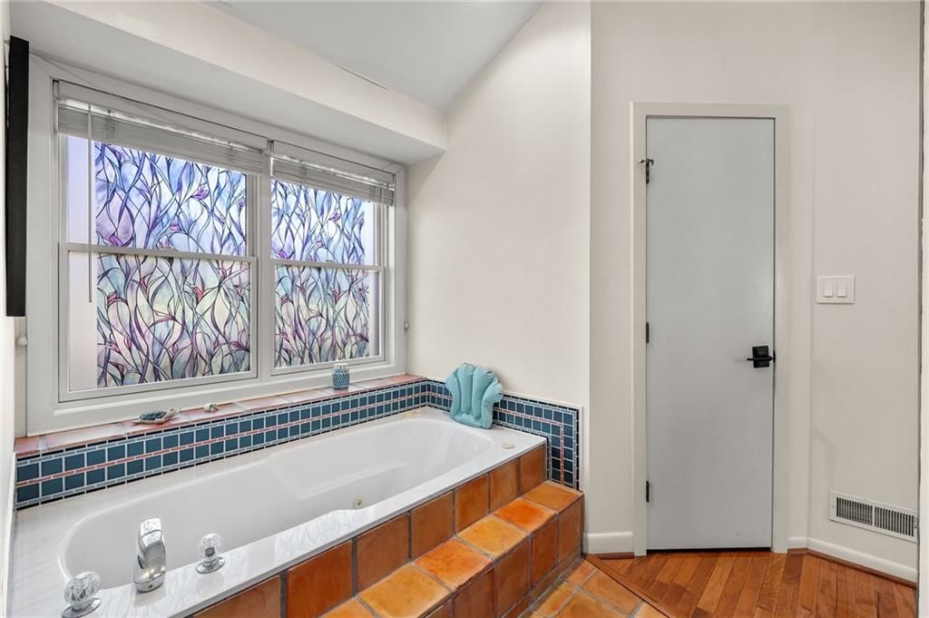 7206 Larson Avenue — photo 63
