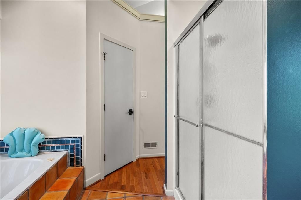 7206 Larson Avenue — photo 64