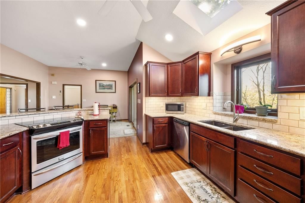 7206 Larson Avenue — photo 69