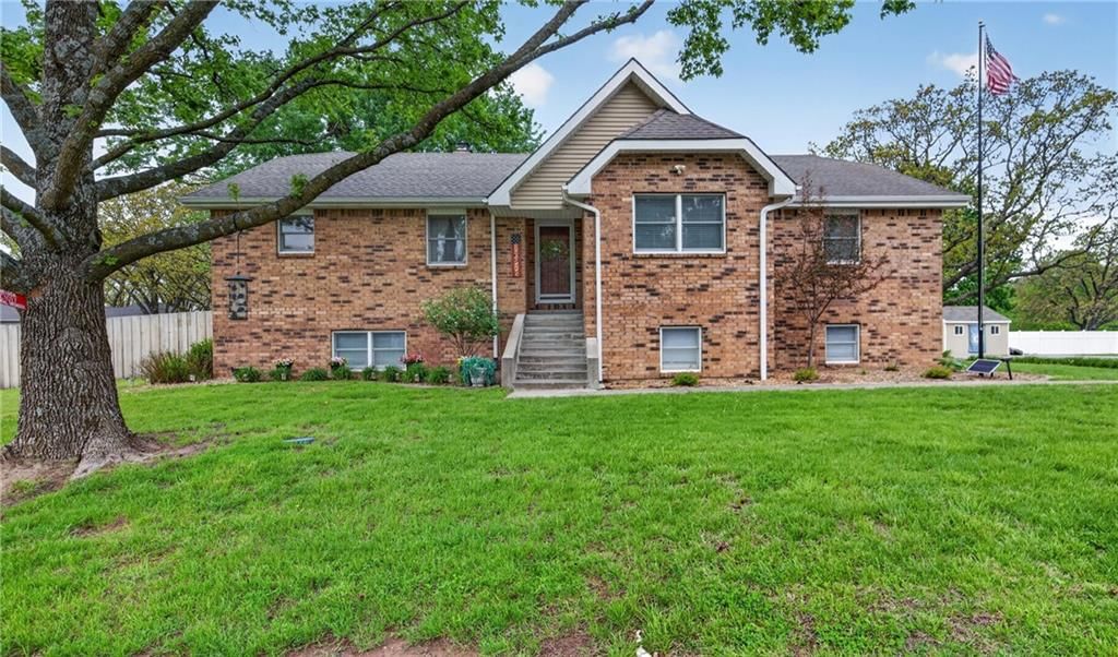 18916 S 1488 Road, Nevada, MO