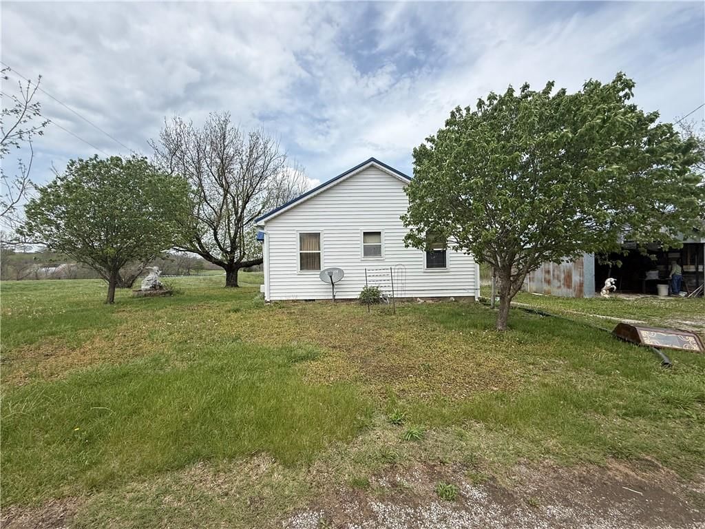 13371 Ks Highway 7 Highway — photo 5