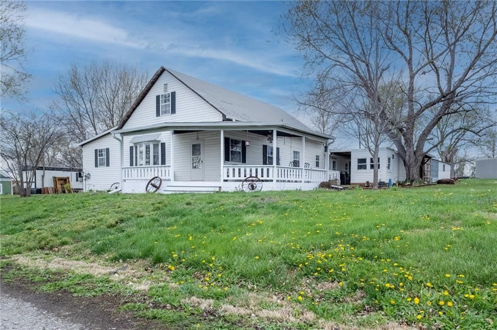 215 W 1st Street, Burlington Jct, MO