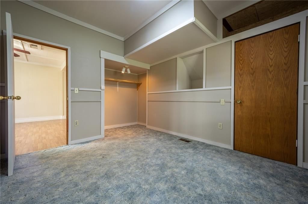 215 W 1st Street — photo 9