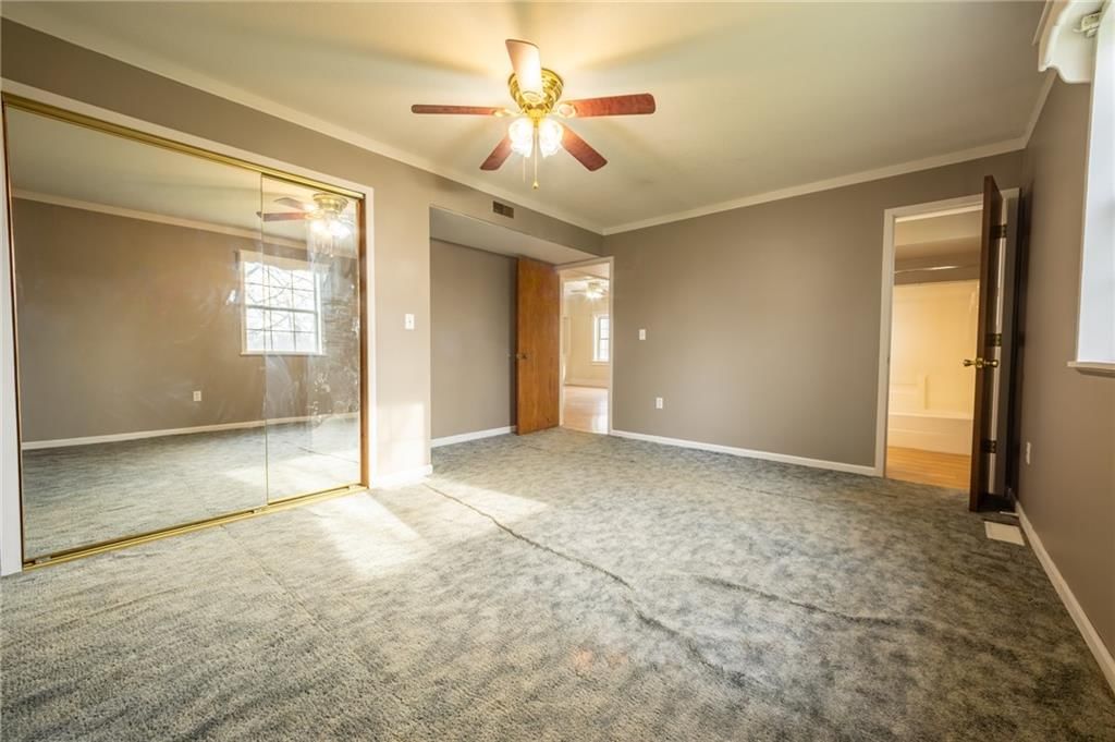 215 W 1st Street — photo 15