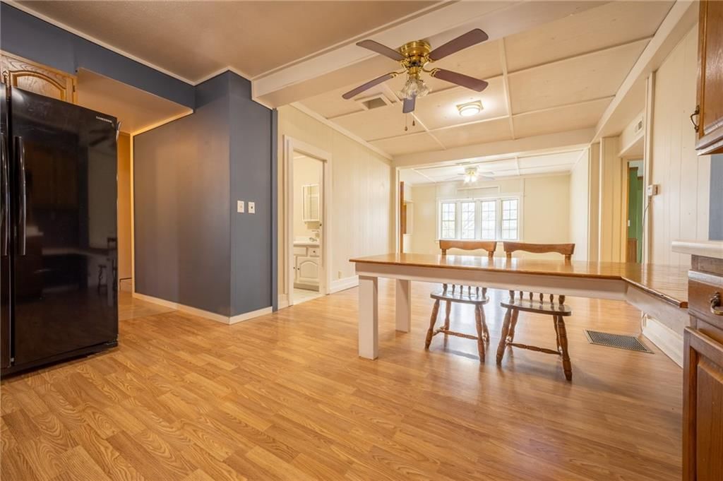 215 W 1st Street — photo 18