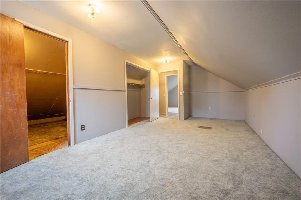 215 W 1st Street — photo 32