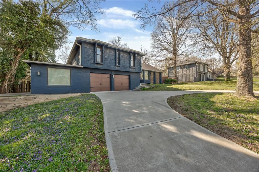 8940 Nall Avenue — photo 2