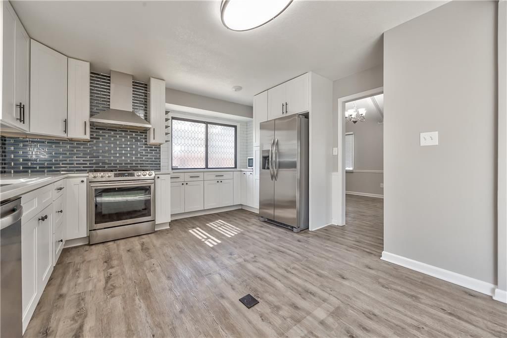 8940 Nall Avenue — photo 14