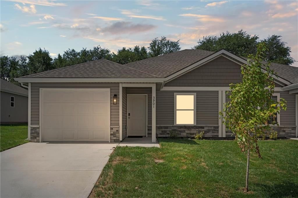 3824 NW 93rd Street, Kansas City, MO