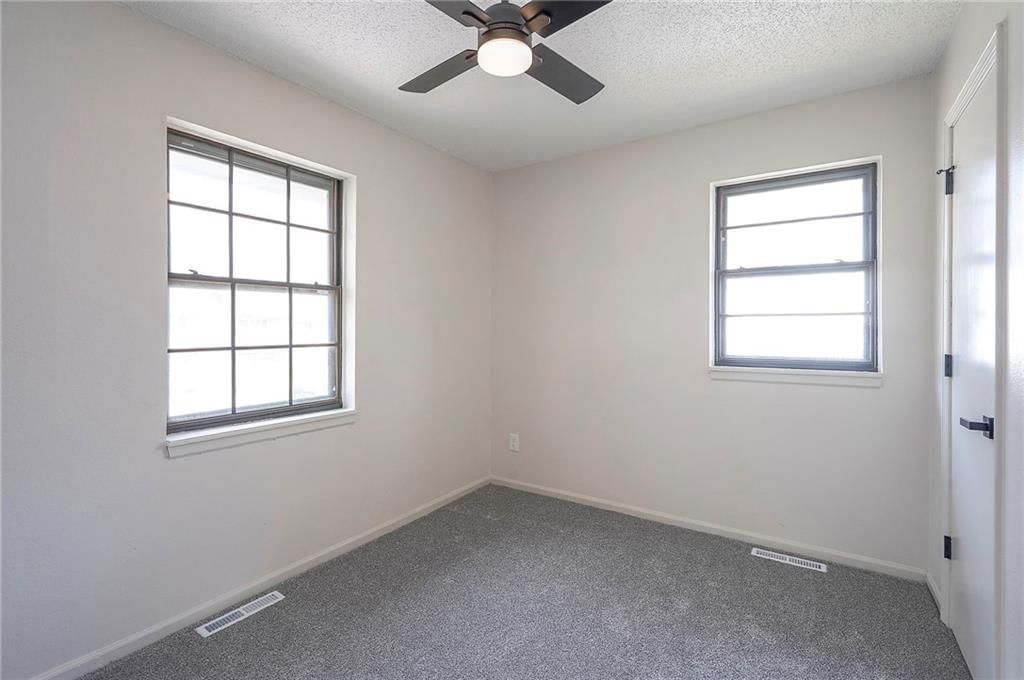 107 Baker Street — photo 20