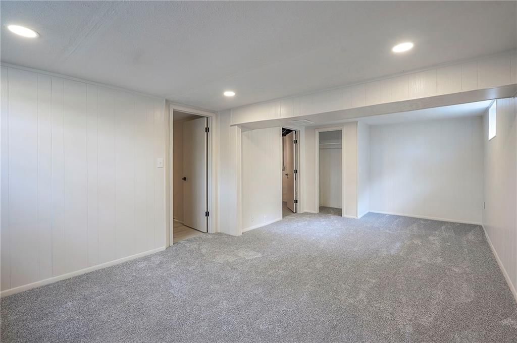 107 Baker Street — photo 23