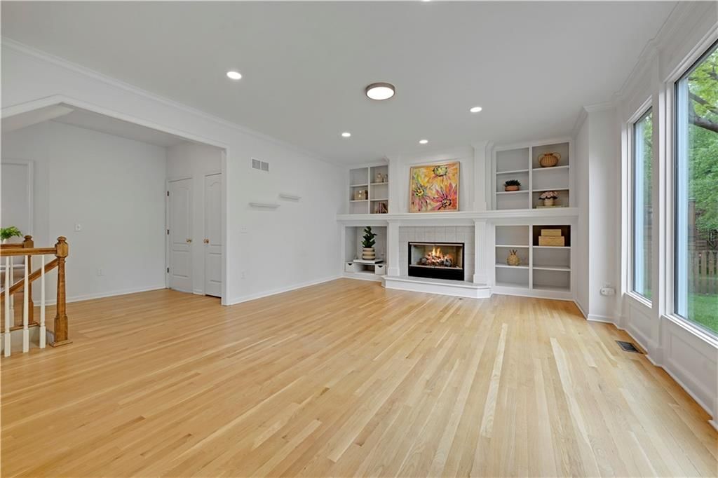 21528 W 99th Street — photo 9