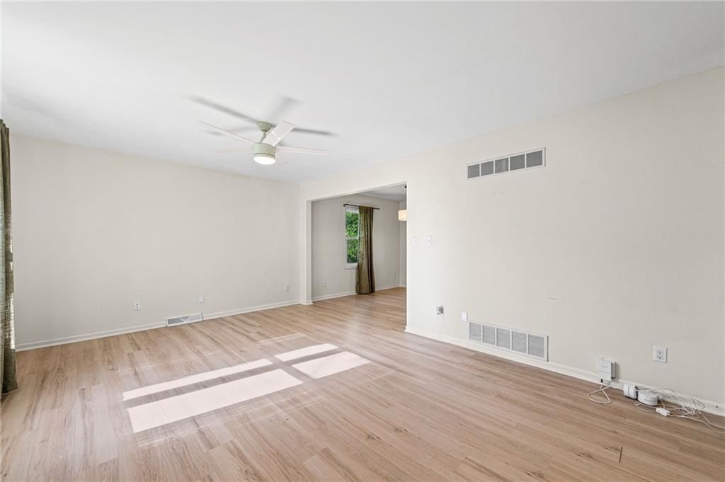5612 Cambridge Avenue — photo 9