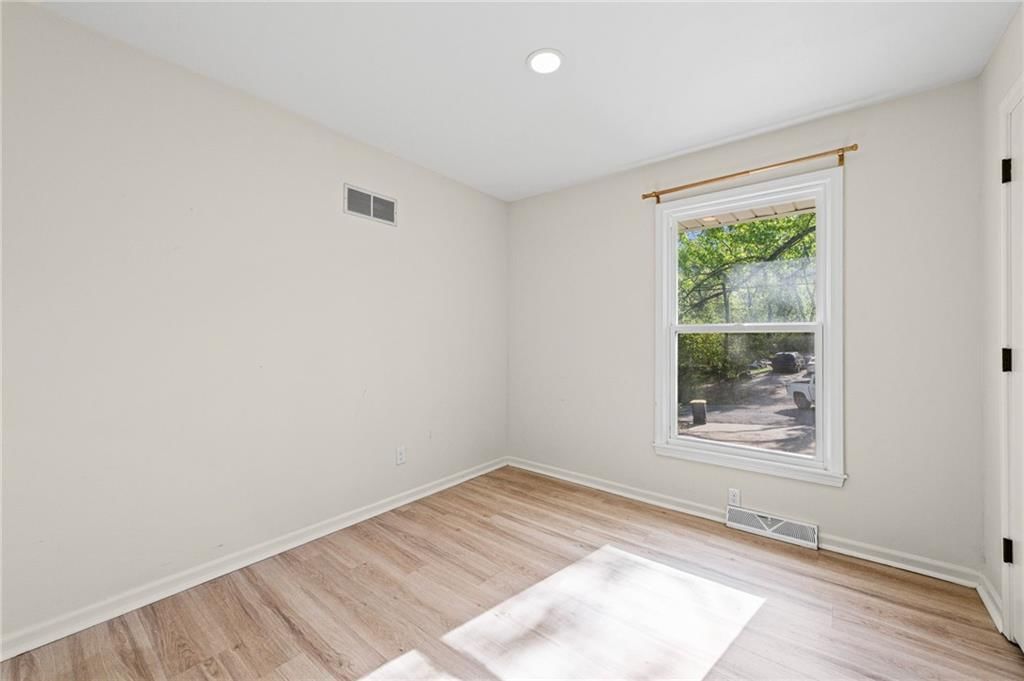5612 Cambridge Avenue — photo 21