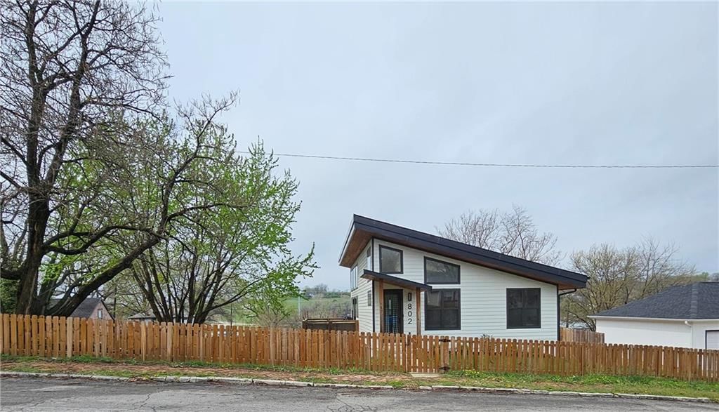 802 N 5th Street — photo 27