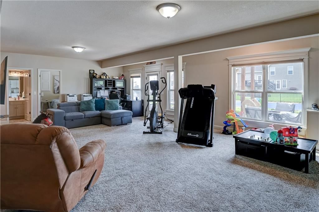 2901 Wilshire Court — photo 38