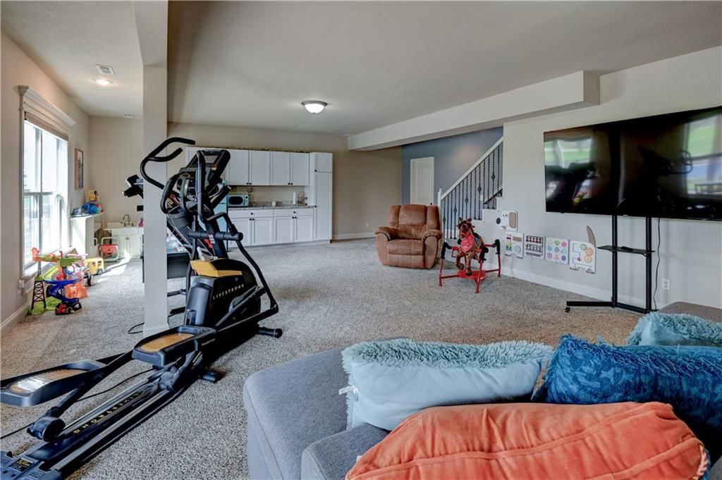 2901 Wilshire Court — photo 47