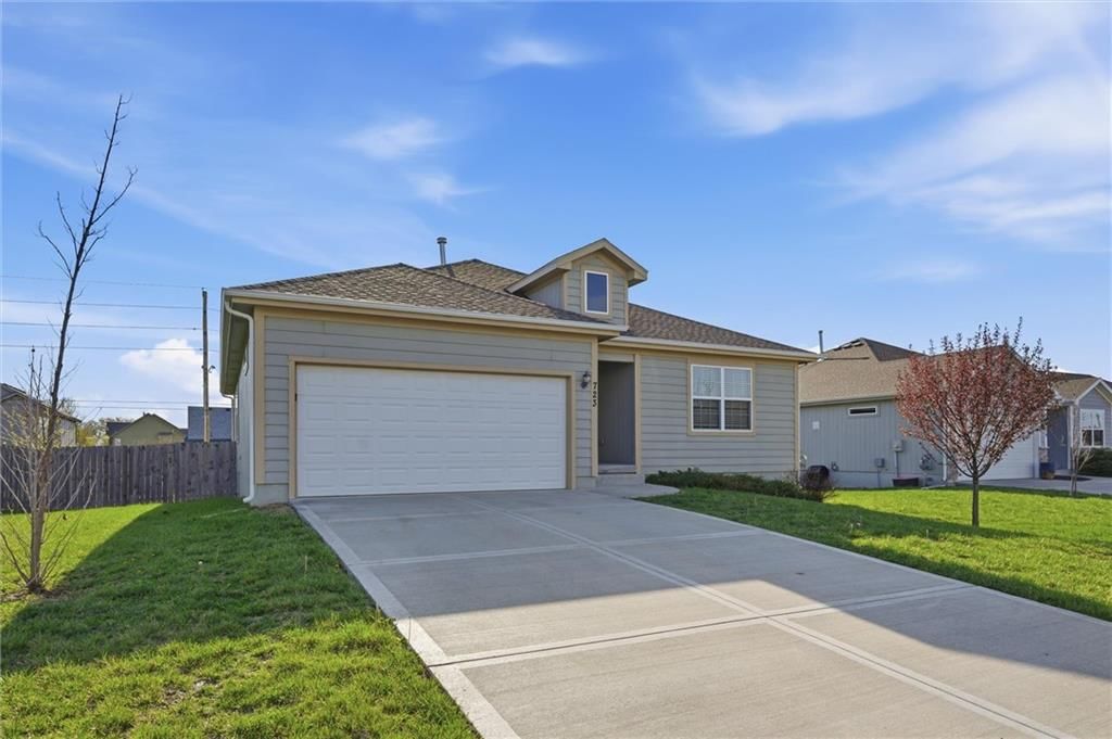 723 S Cypress Street — photo 3